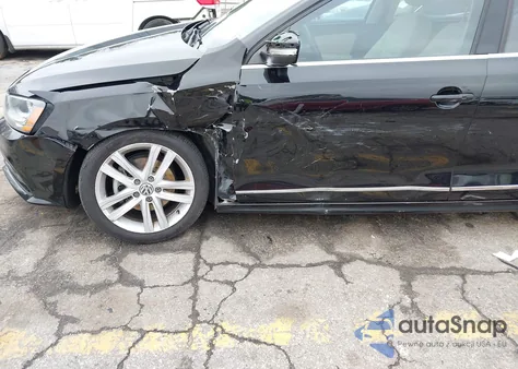 2017 Volkswagen Jetta 1.8T Sel/1.8T Sel Premium from USA, damaged, VIN 3VWL17AJXHM249129